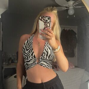 Cool zebra crop top!